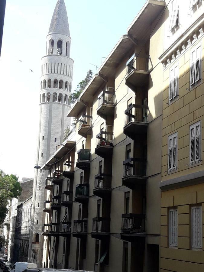 Happy Holidays Welcome Trieste Exterior photo